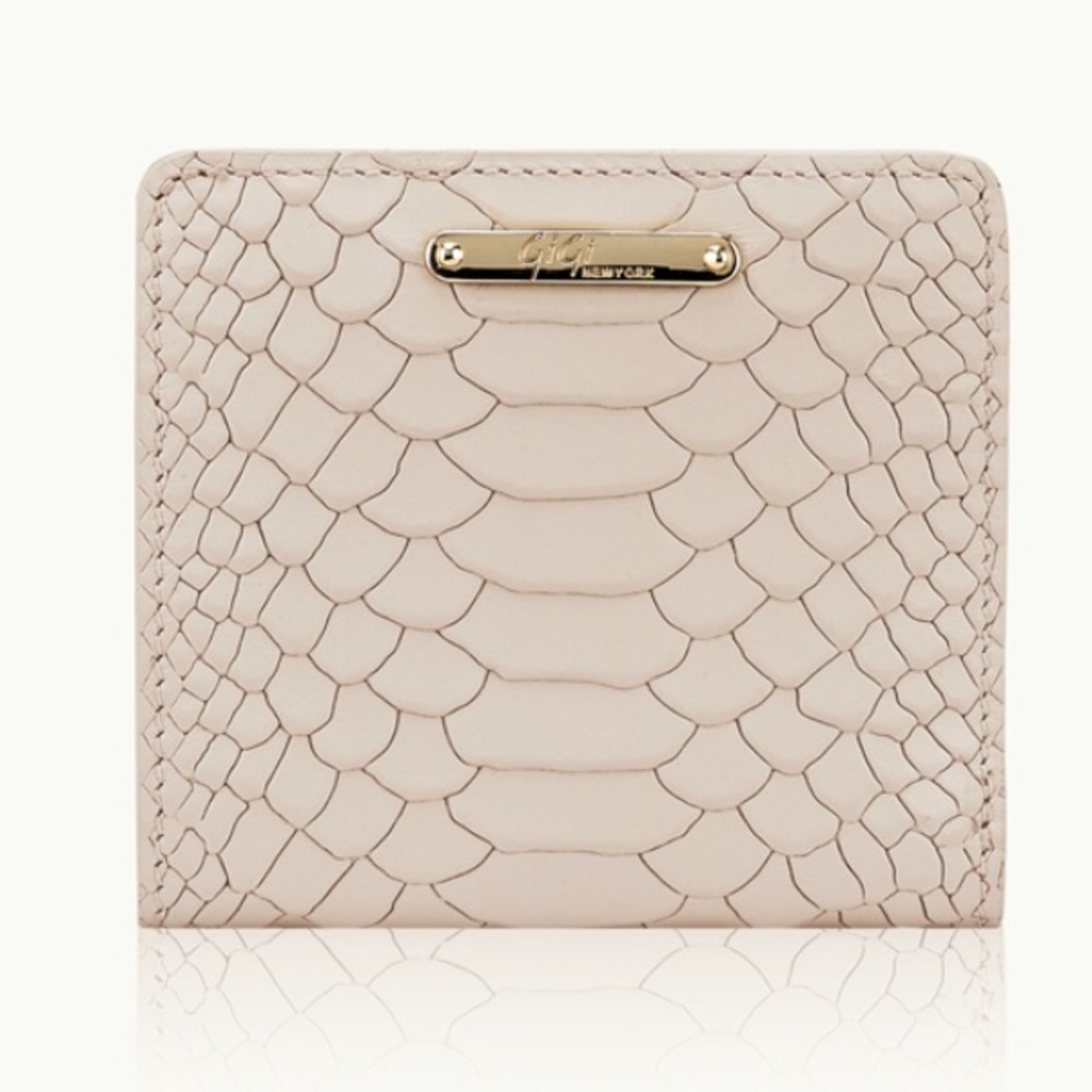 MINI FOLDOVER WALLET
Bone Embossed Python